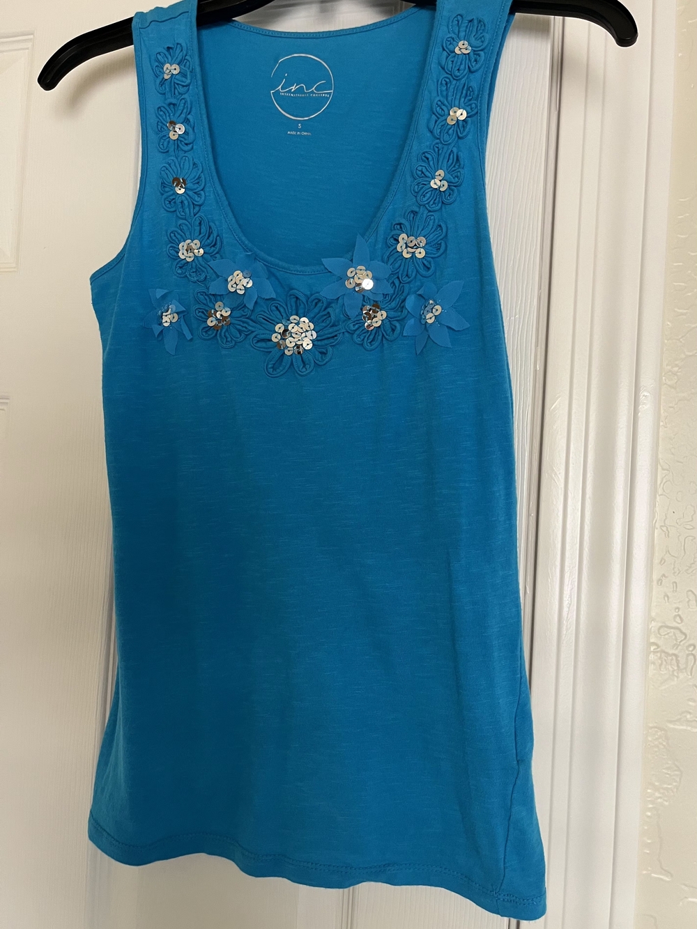 INC International Concepts Turquoise Floral Sequin Scoop Neck Tank